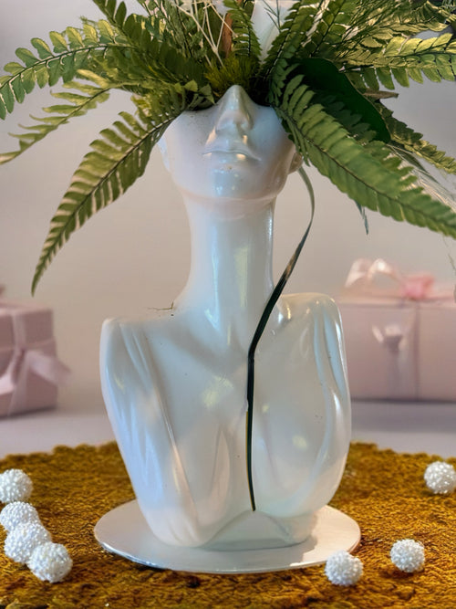 Preserved Plant Woman Bust – Eternal White Rose & Ferns | Unique Piece