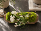 Centre de Table Végétal Stabilisé Japandi – Hortensia, Eucalyptus & Bois Naturel | 39 × 24 cm