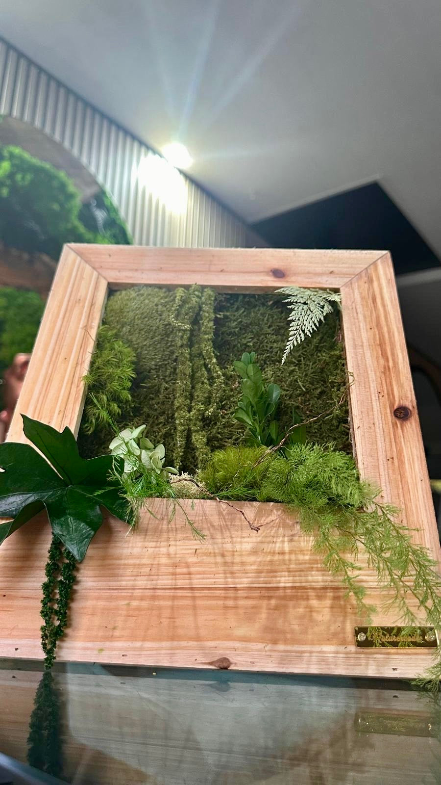 Fenêtre Sauvage — Cadre végétal stabilisé 3D à poser | Naturencadre