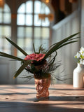 Décoration végétal avec Gardénia rose et feuillages stabilisés- petit décoration étagère 