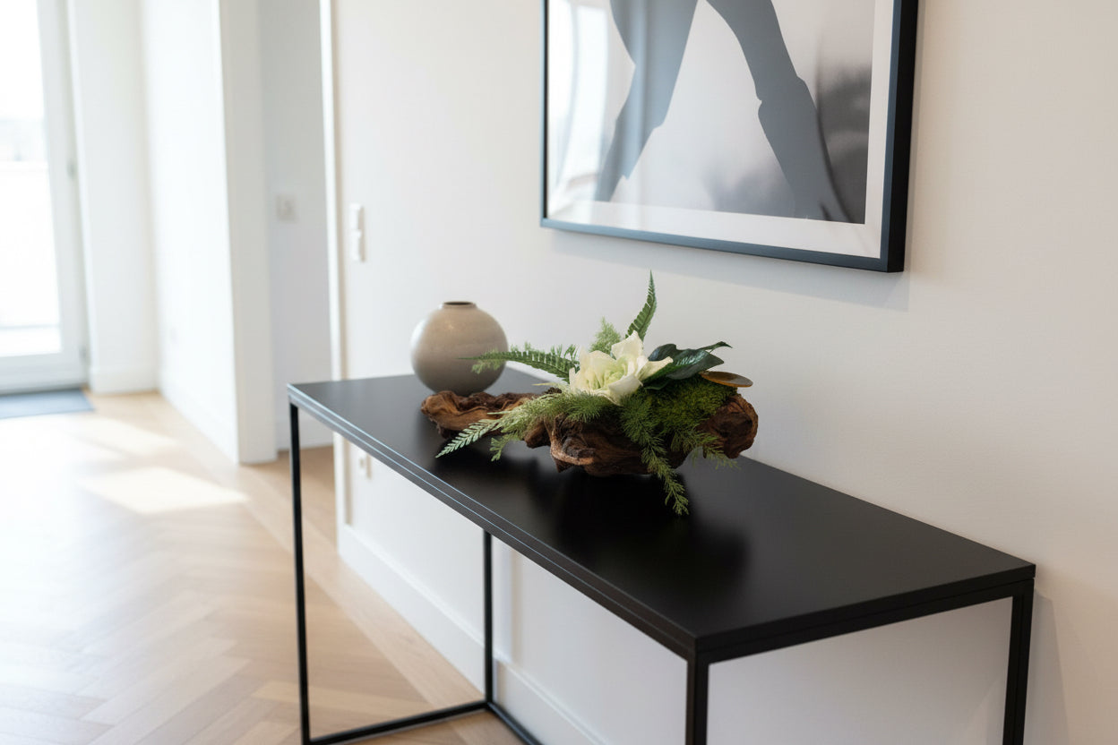 Centre de table bois de Mopani – gardénia blanc & végétaux stabilisés | Naturencadre