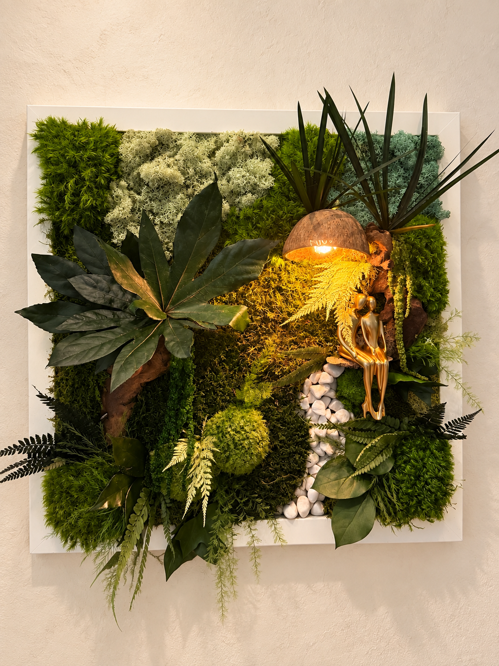 Cadre végétal stabilisé lumineux 75x55 | Pièce unique | « L'Étreinte Tropicale » – Décoration nature luxe