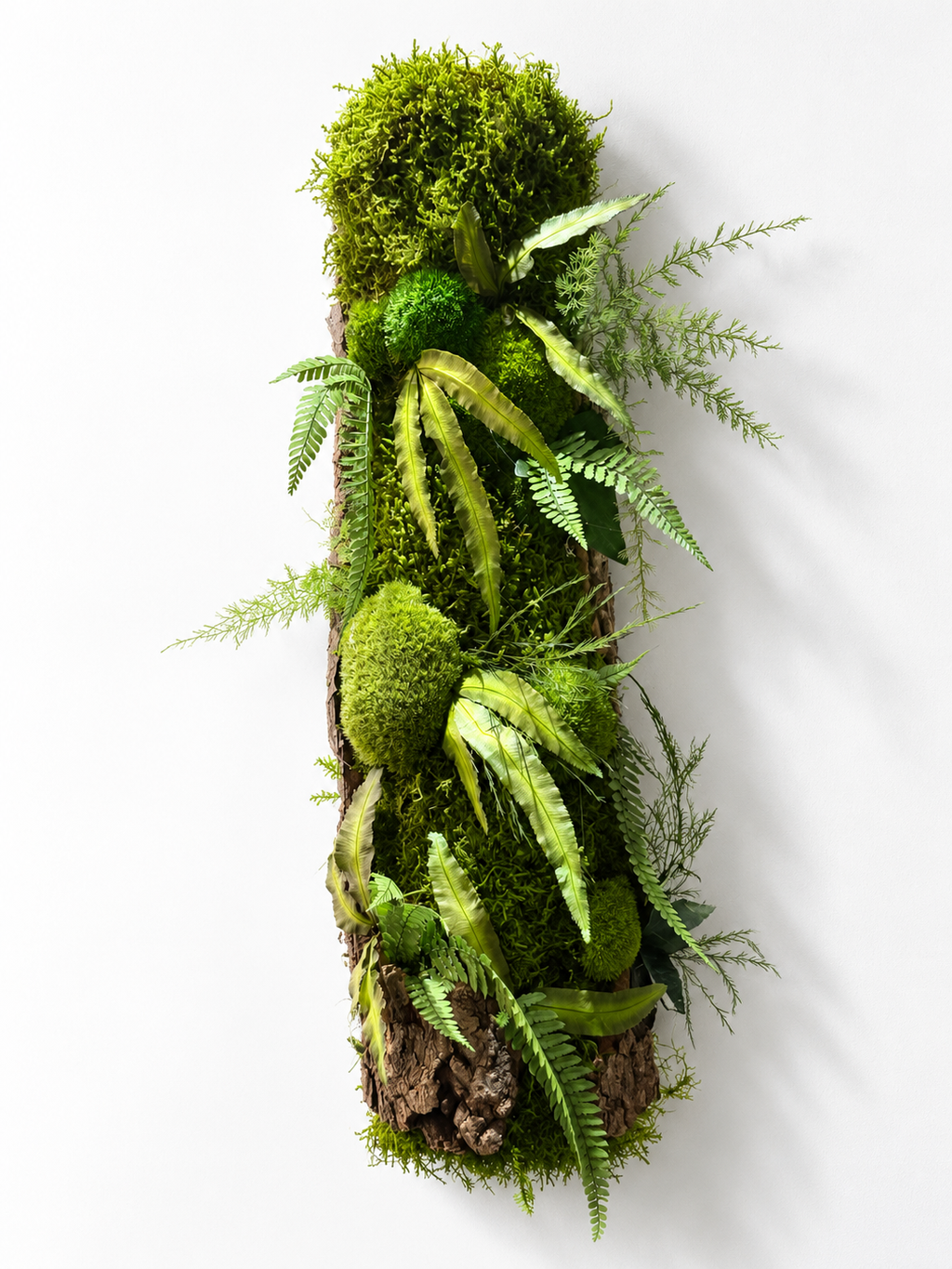 Le Totem végétal – Sculpture murale en écorce, 58 × 23 cm