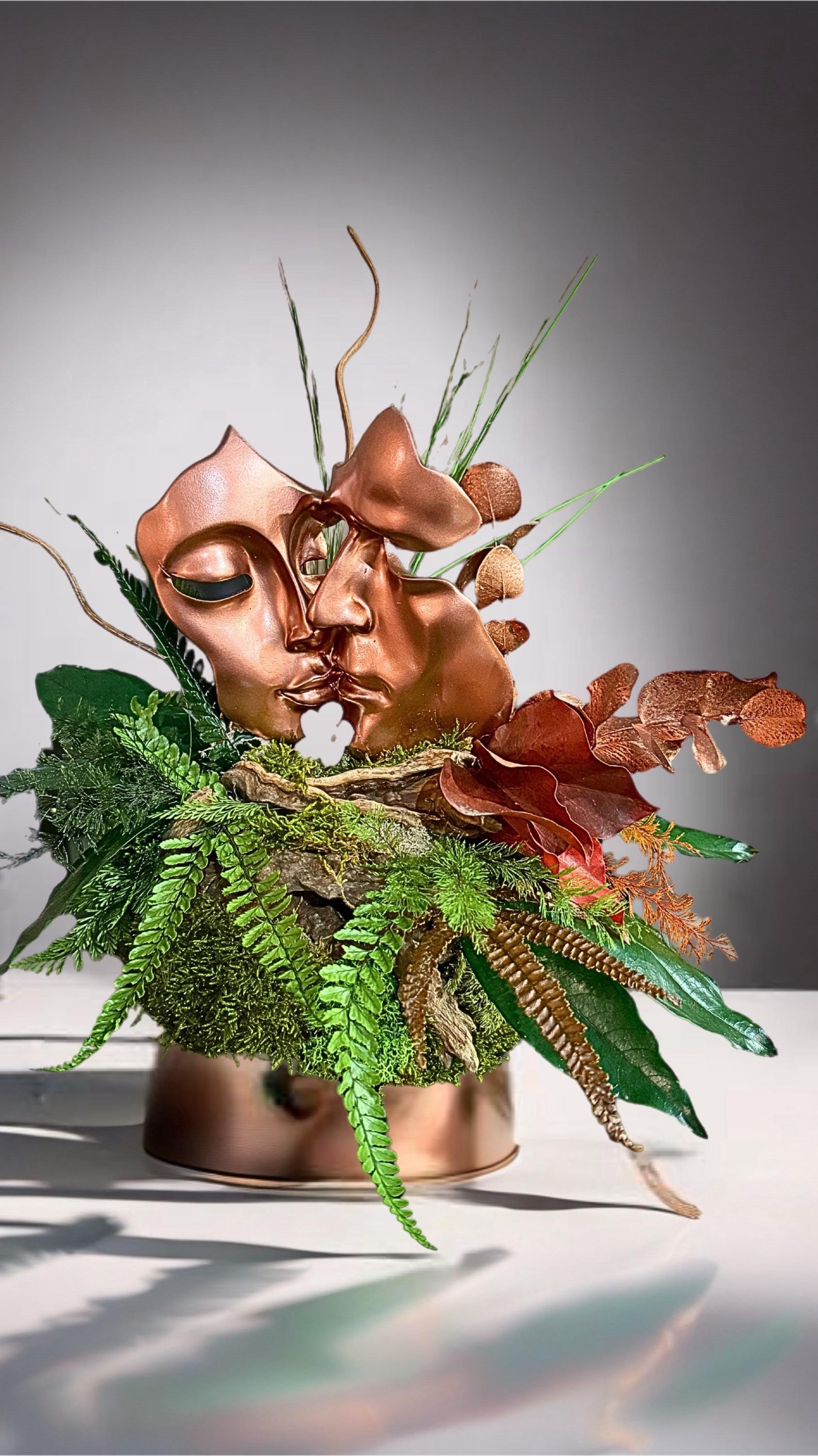 Sculpture Couple Romantique & Mousse Préservée — Cadeau Unique Rose Gold
