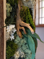 Cadre Végétal Stabilisé Vertical — Mousse & Bois Flotté | Décoration Murale Nature