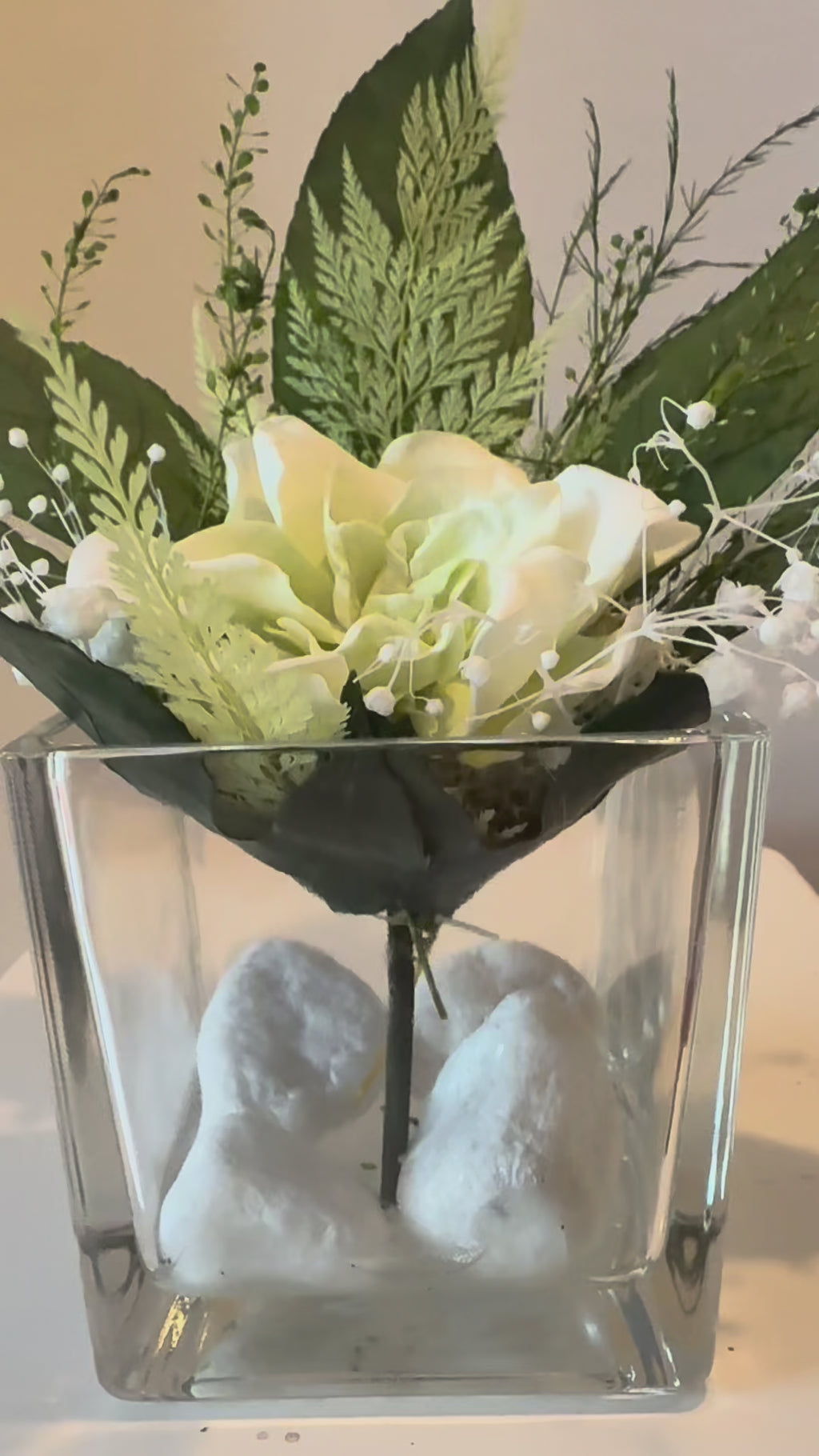 Centre de table gardénia stabilisé – Décoration zen sans entretien